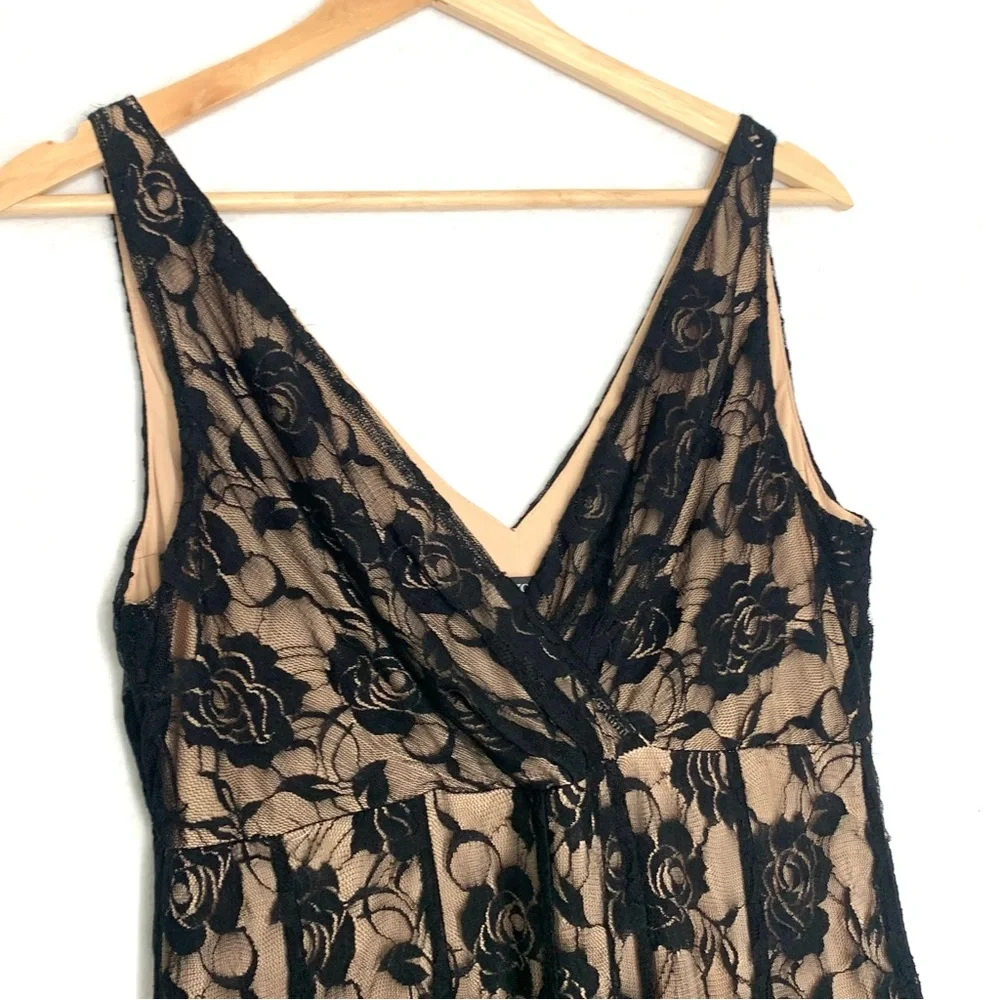 Glamour Lace Dress Women's Size 10 Black Tan Lined Fit & Flare Sleeveless - Picture 3 of 10